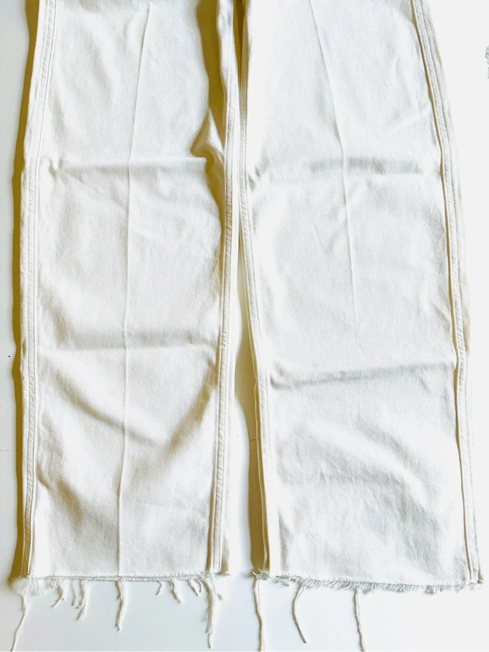 J. Crew Women’s Zoe barrel jean. Raw Hem White.24. NWT.